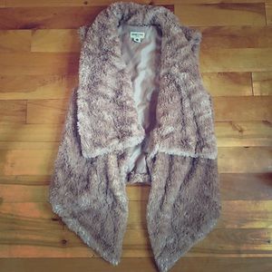 Celebrity Pink Faux Fur Vest, Size Large